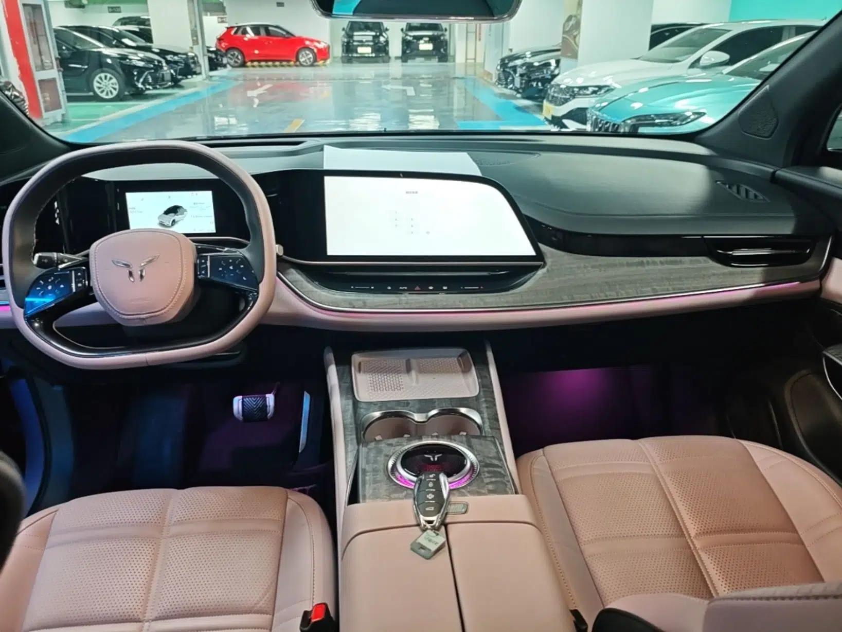 Hongqi Tiangong 08 2025 680 Ultra Four-Wheel-Drive Version — миниатюра 13