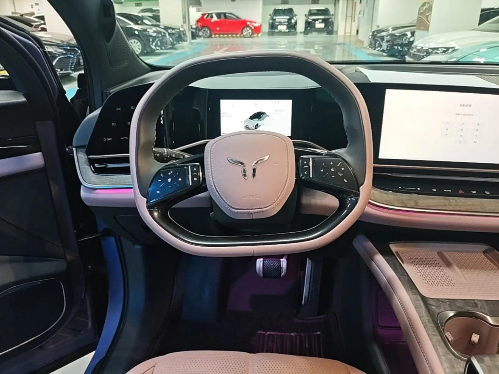 Hongqi Tiangong 08 2025 680 Ultra Four-Wheel-Drive Version — миниатюра 14
