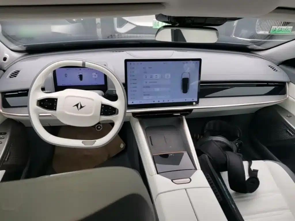 eπ007 2024 Pure Electric 540 AWD Max Edition — миниатюра 10