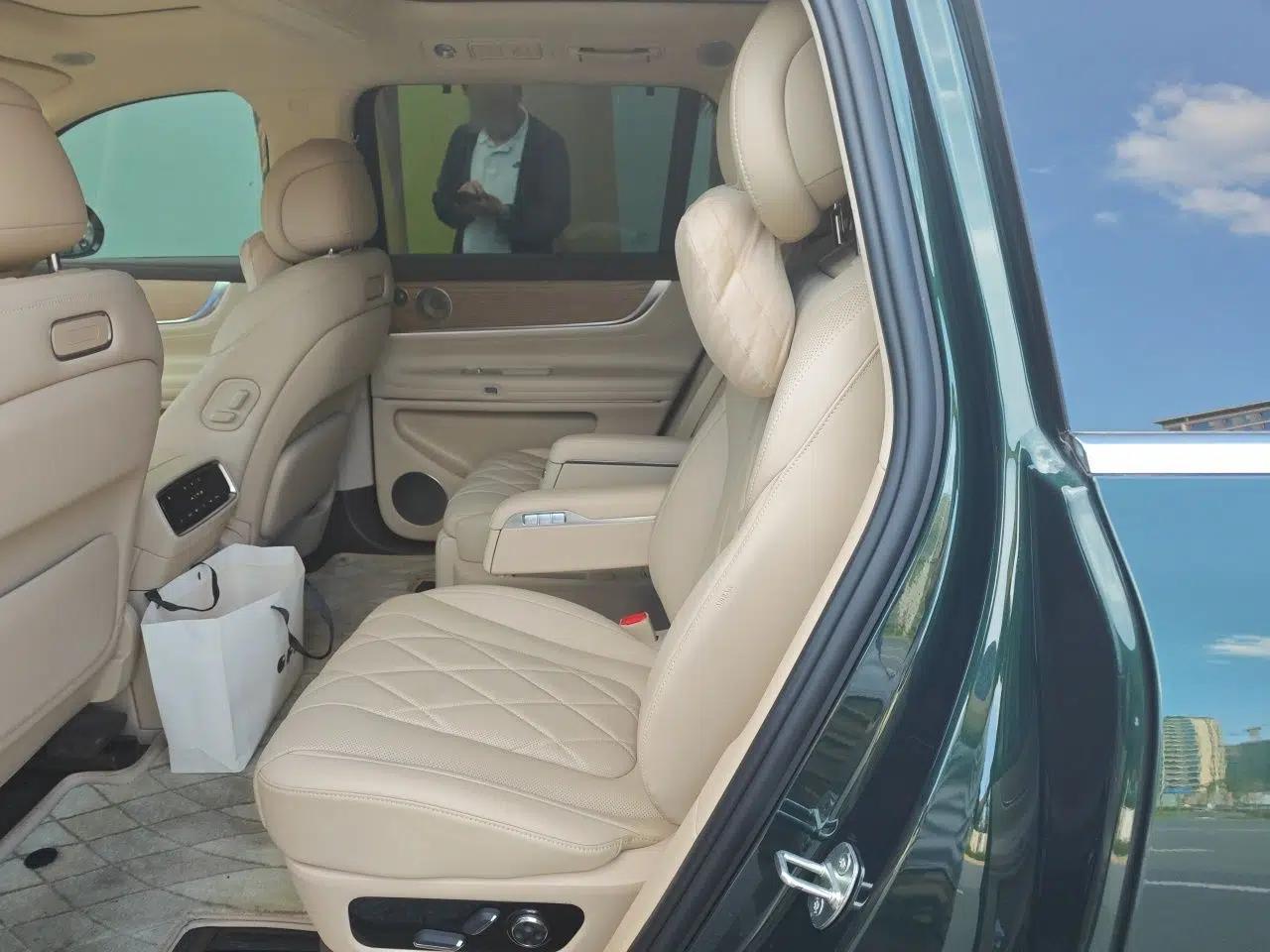 Hima AITO M9 2024 All-Electric Ultra Version 100 kWh 6-Seater Model — миниатюра 18
