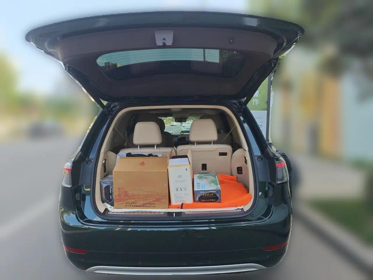 Hima AITO M9 2024 All-Electric Ultra Version 100 kWh 6-Seater Model — миниатюра 20