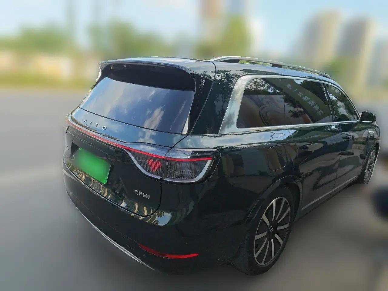 Hima AITO M9 2024 All-Electric Ultra Version 100 kWh 6-Seater Model — миниатюра 6