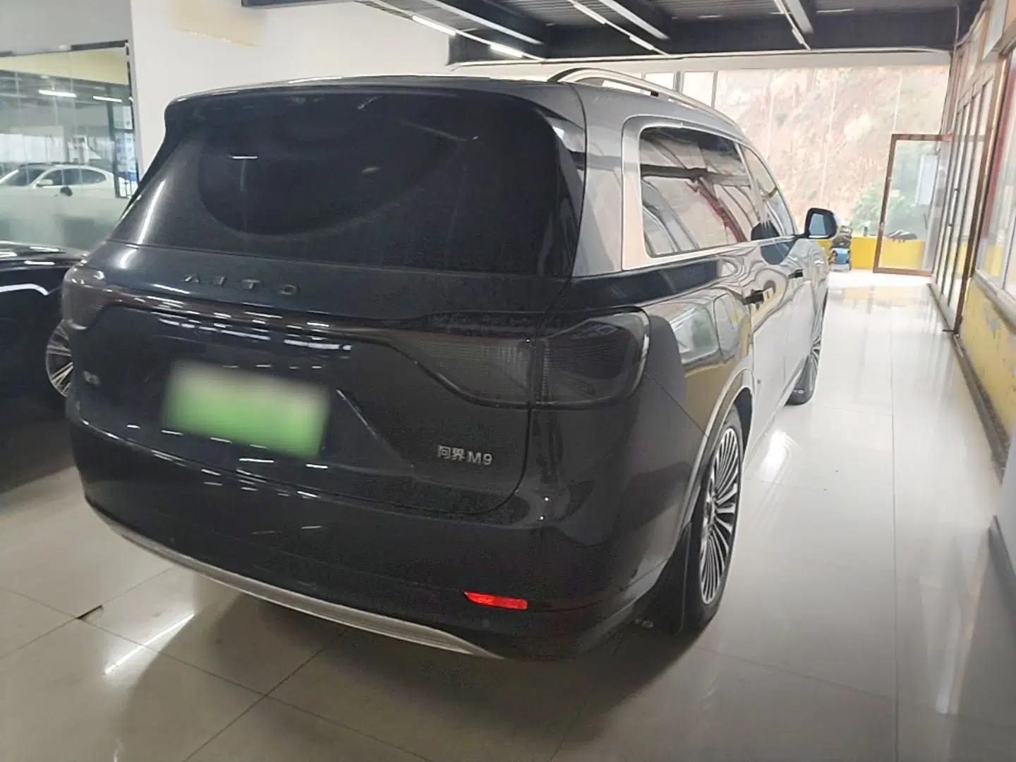 Hima AITO M9 2024 Range-Extended Ultra Version 52 kWh 6-Seater Model — миниатюра 6