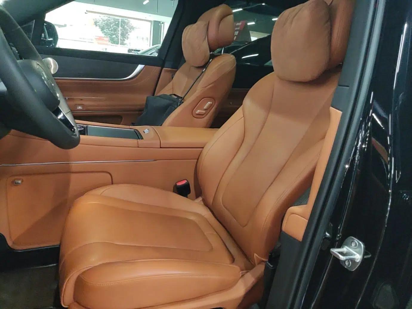Hima AITO M9 2024 Range-Extended Ultra Version 52 kWh 6-Seater Model — миниатюра 18