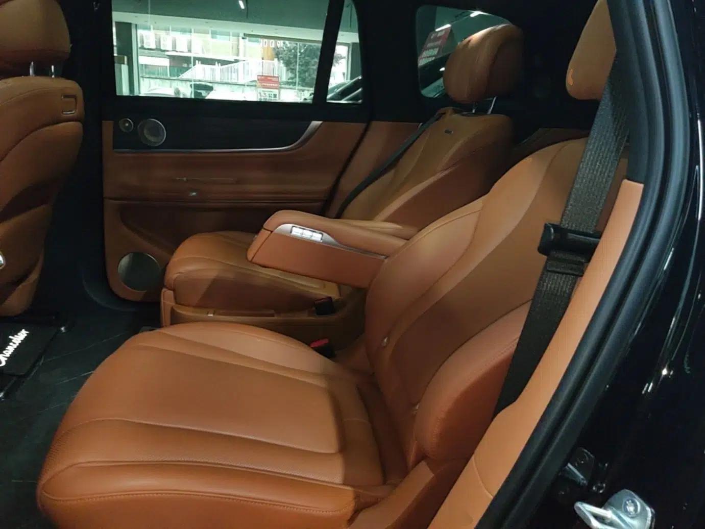 Hima AITO M9 2024 Range-Extended Ultra Version 52 kWh 6-Seater Model — миниатюра 20
