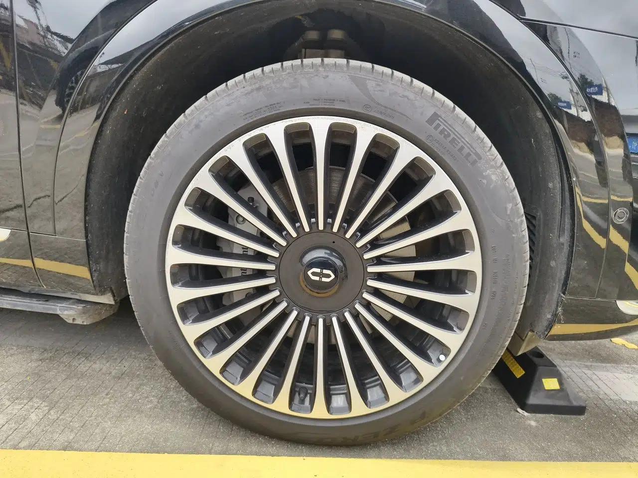 Hima AITO M9 2024 Range-Extended Max Edition 42 kWh 5-Seater Version — миниатюра 8