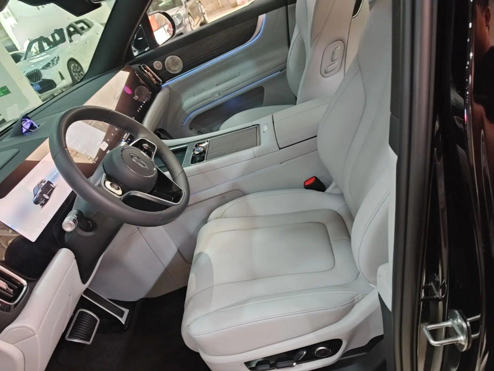 Hima AITO M9 2025 Extended-Range Ultra Version 52 kWh 6-Seater — миниатюра 18