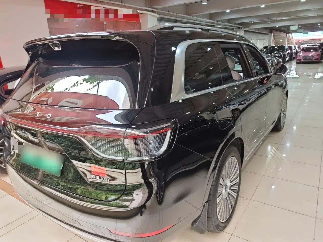 Hima AITO M9 2025 Extended-Range Ultra Version 52 kWh 6-Seater — миниатюра 6
