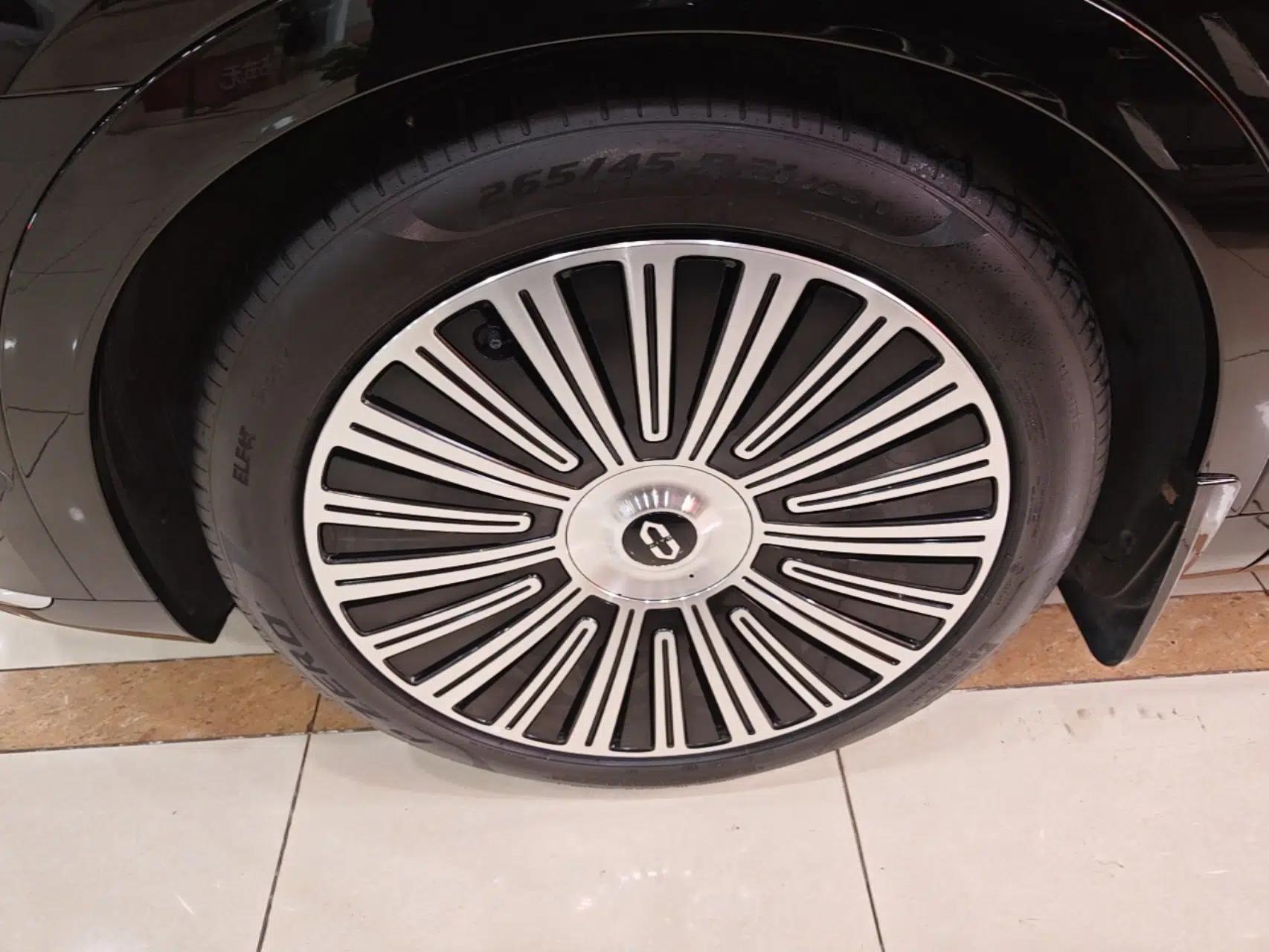 Hima AITO M9 2025 Extended-Range Ultra Version 52 kWh 6-Seater — миниатюра 8