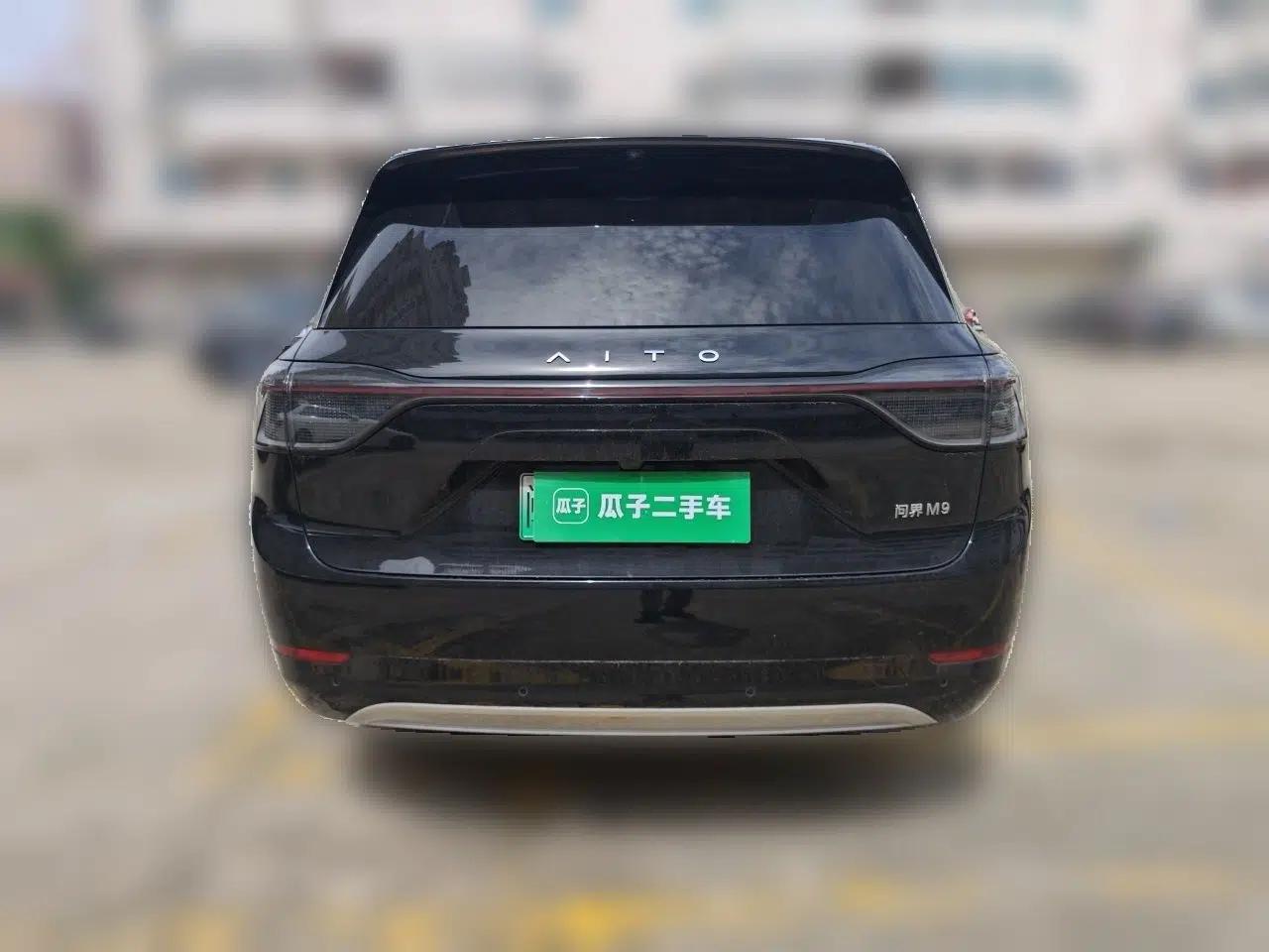 Hima AITO M9 2024 Range-Extended Ultra Version 42 kWh 6-Seater Model — миниатюра 5