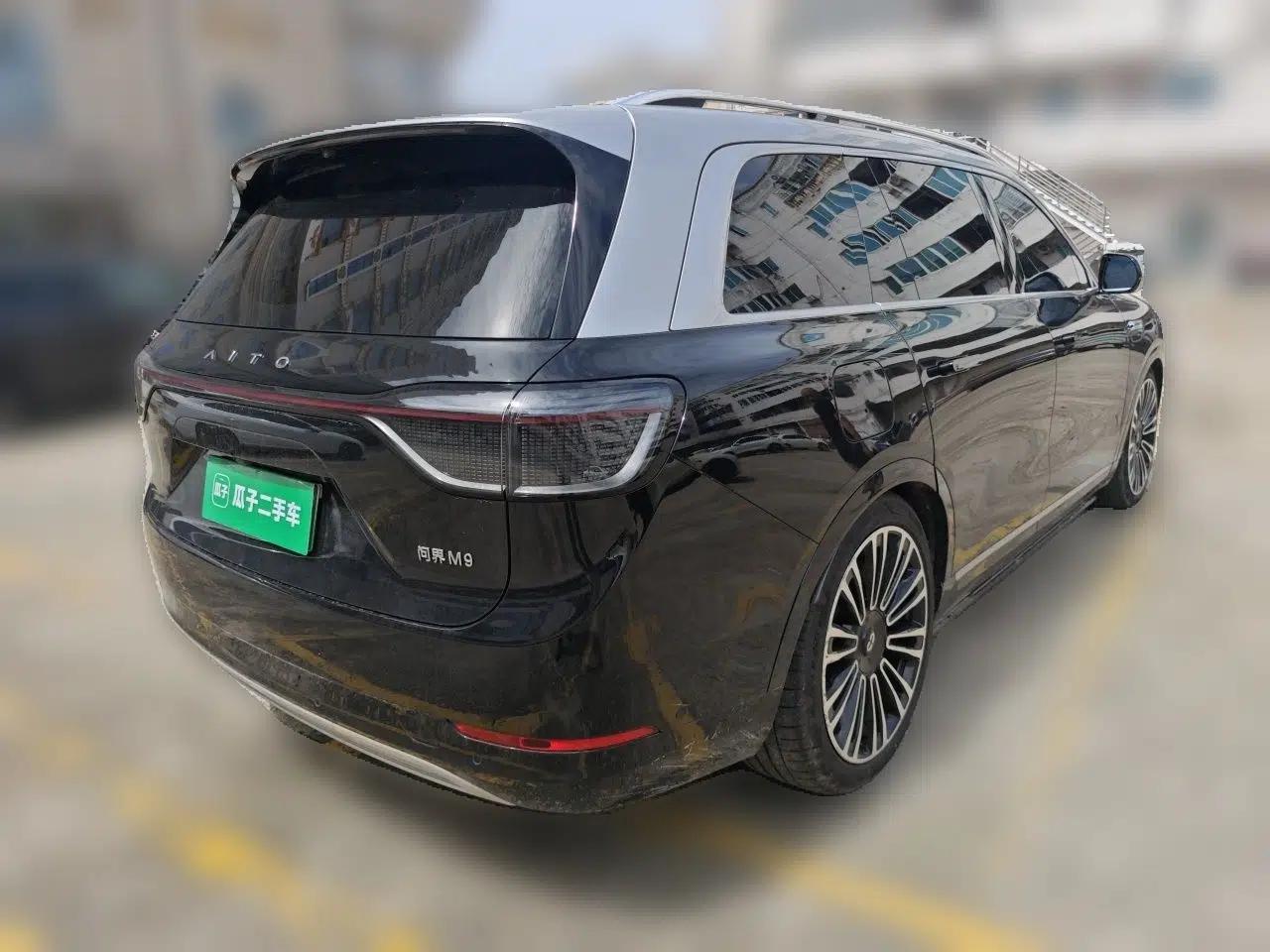 Hima AITO M9 2024 Range-Extended Ultra Version 42 kWh 6-Seater Model — миниатюра 6