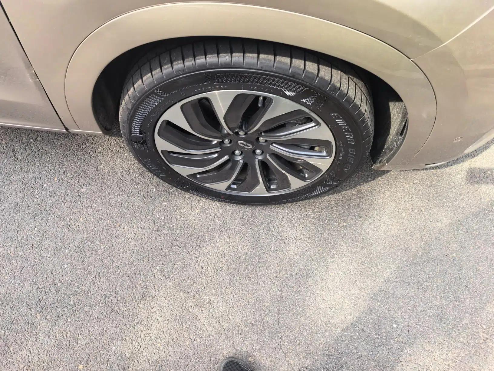 Hima AITO M7 2022 1.5T Rear-Drive Comfort Edition — миниатюра 8