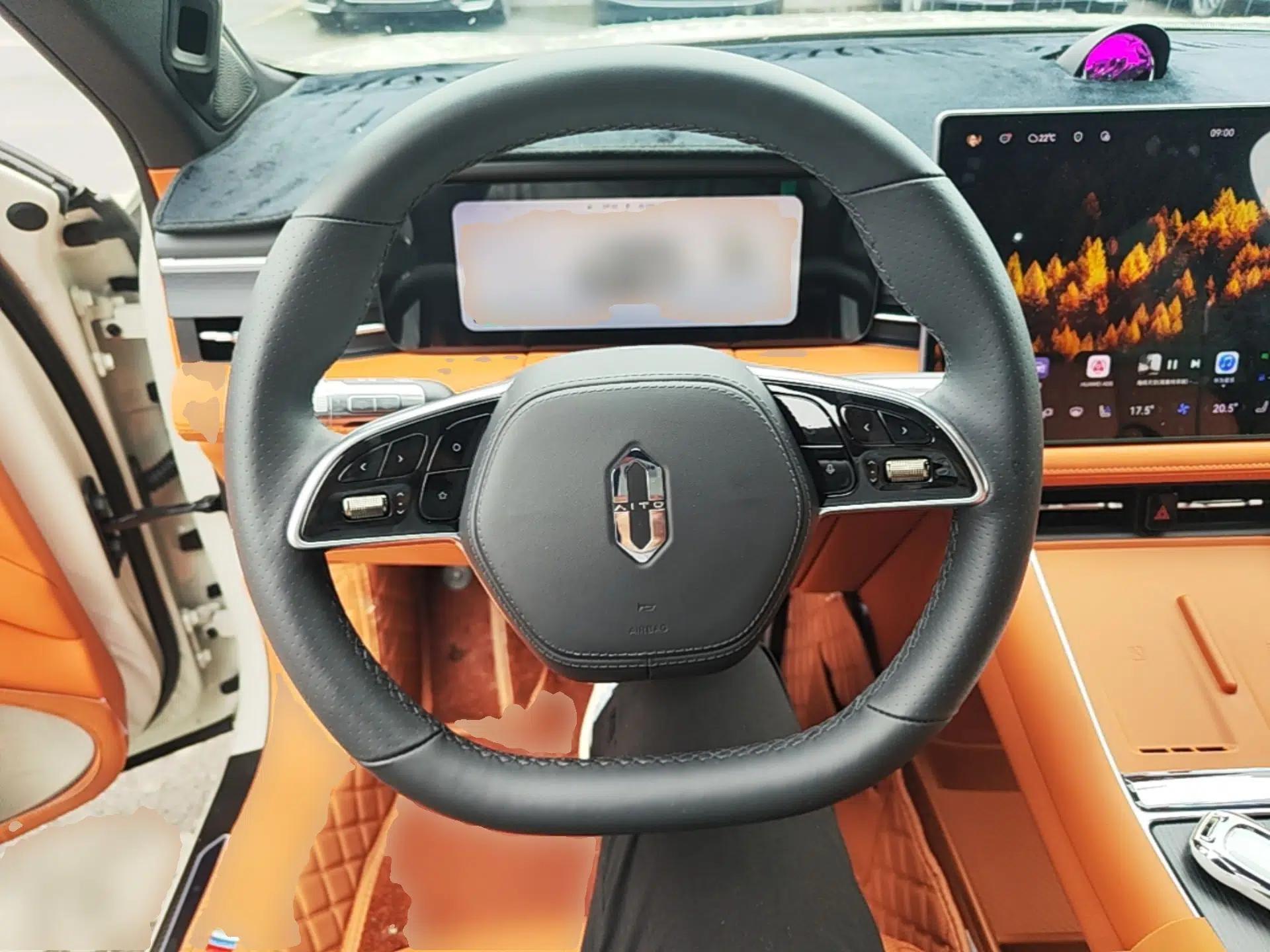 Hima AITO M5 2025 Extended-Range Ultra Rear-Wheel-Drive Version — миниатюра 14