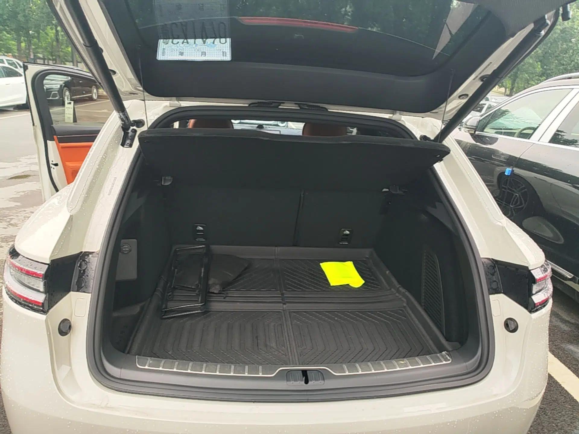 Hima AITO M5 2025 Extended-Range Ultra Rear-Wheel-Drive Version — миниатюра 22