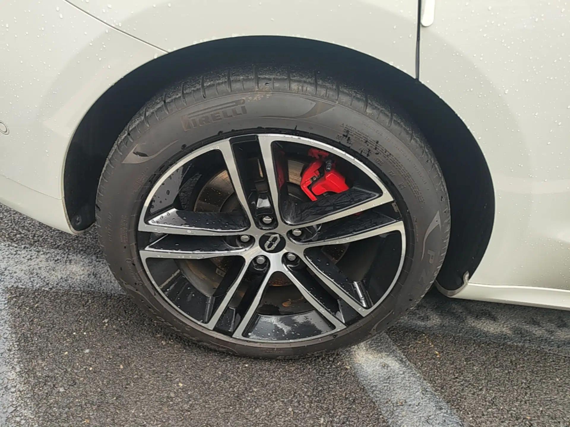 Hima AITO M5 2025 Extended-Range Ultra Rear-Wheel-Drive Version — миниатюра 10