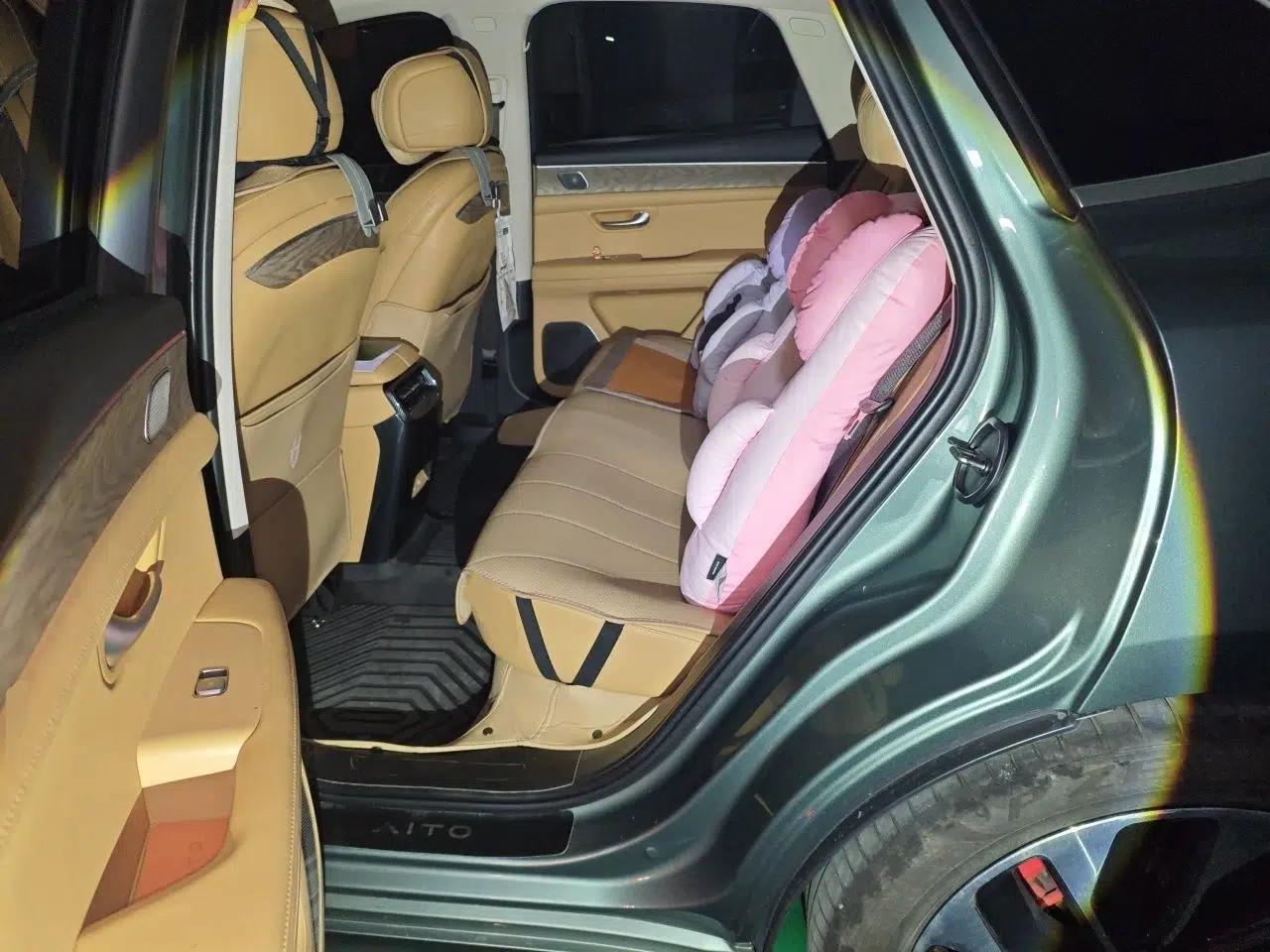 Hima AITO M5 2022 Range-Extended Rear-Drive Standard Version — миниатюра 18