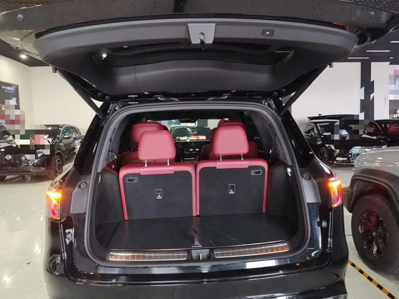 Hima AITO M8 2025 Extended-Range Max+ Version 53.4 kWh 6-Seater Edition — миниатюра 22