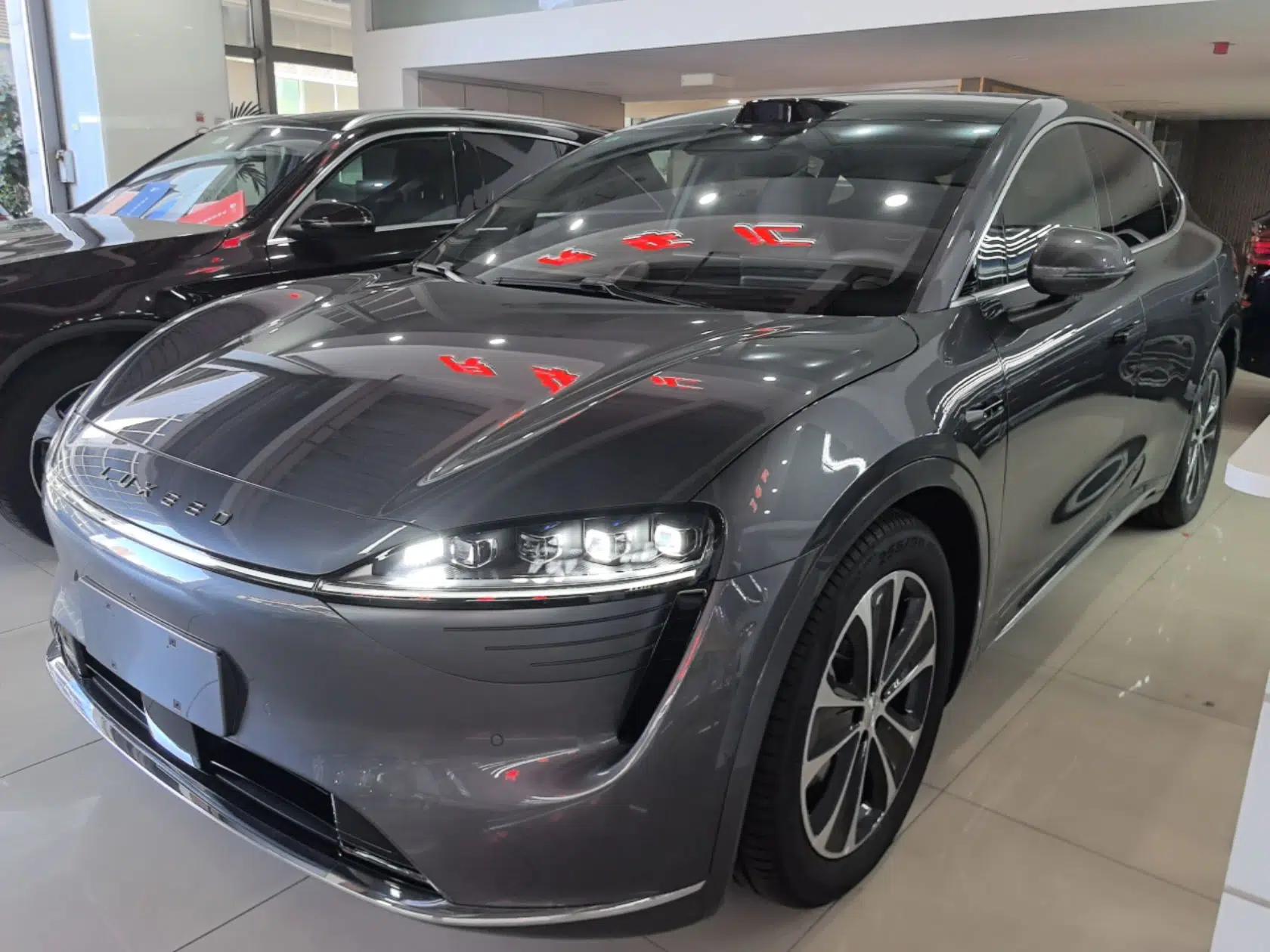 Hima Luxeed R7 2025 Range-Extended Version 251 km Max — миниатюра 1