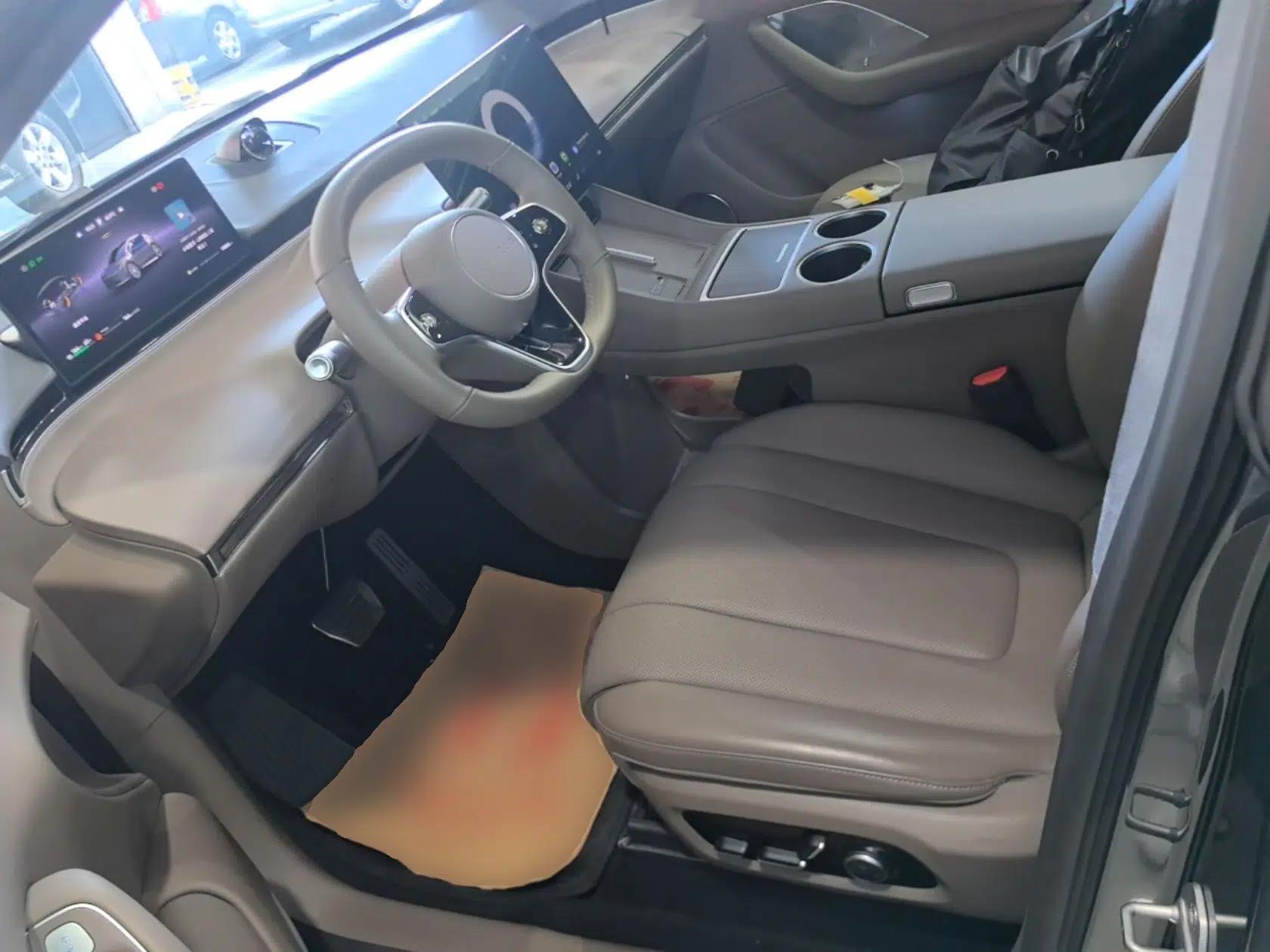 Hima Luxeed R7 2025 Range-Extended Version 251 km Max — миниатюра 17