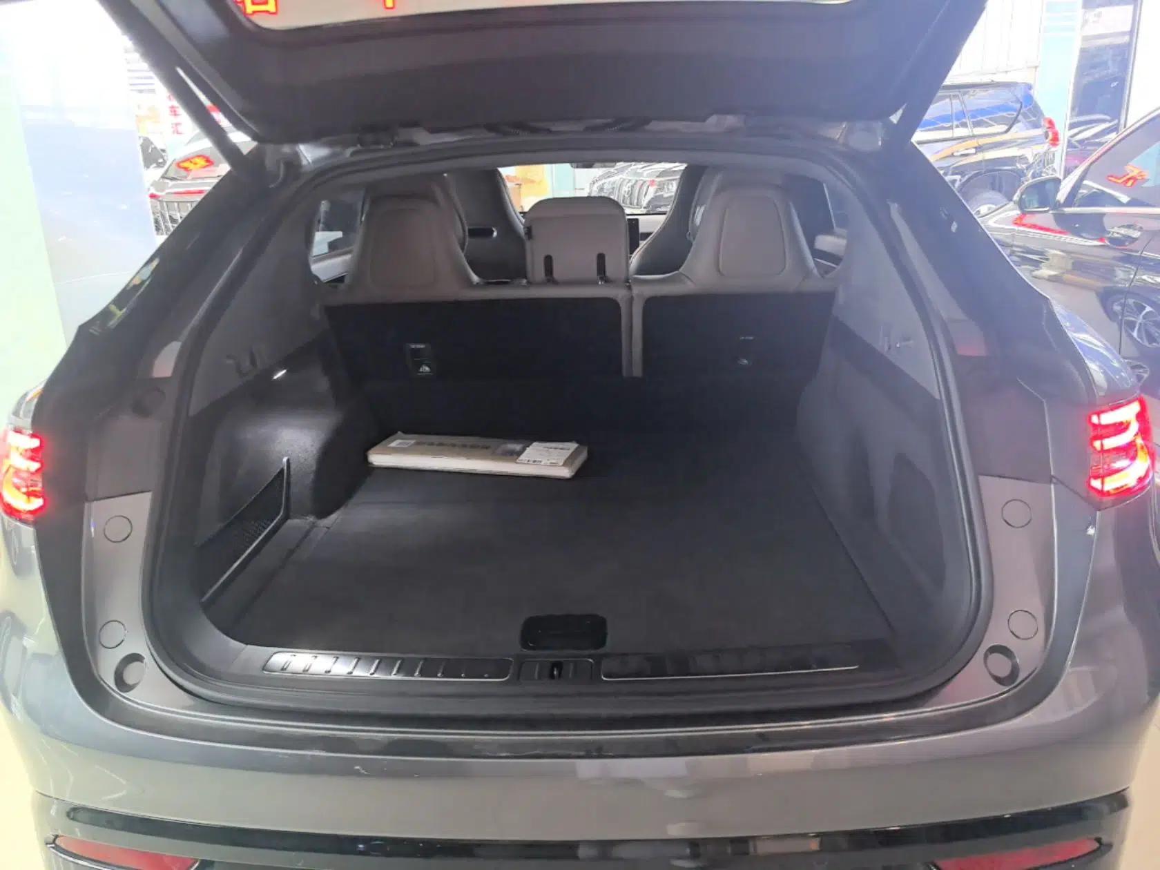 Hima Luxeed R7 2025 Range-Extended Version 251 km Max — миниатюра 21