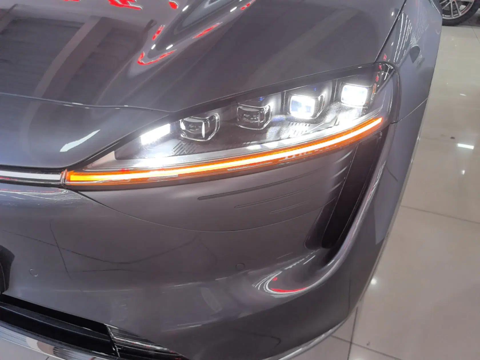 Hima Luxeed R7 2025 Range-Extended Version 251 km Max — миниатюра 5