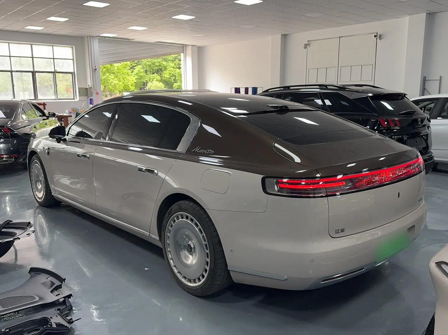 Hima S800 2025 Model Range-Extended Xingyao Executive Edition 4-seater (896-line LiDAR) — миниатюра 3
