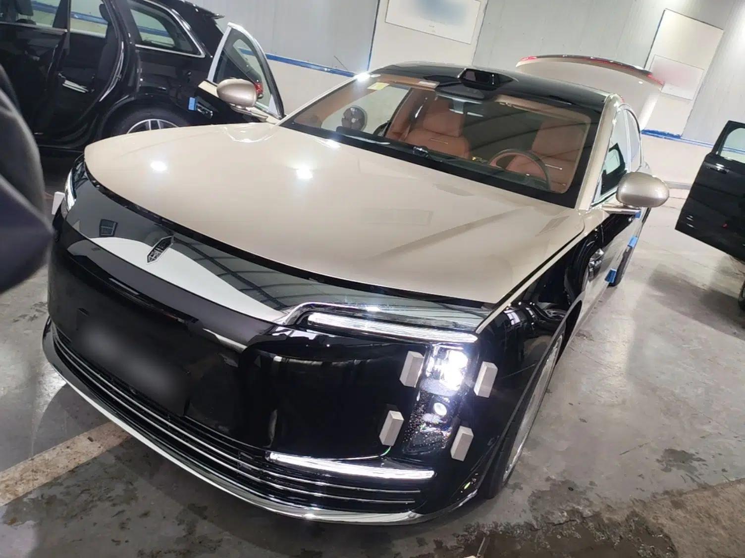 Hima S800 2025 Model, Range-Extended Starlight Executive Edition, 4 Seats — миниатюра 1