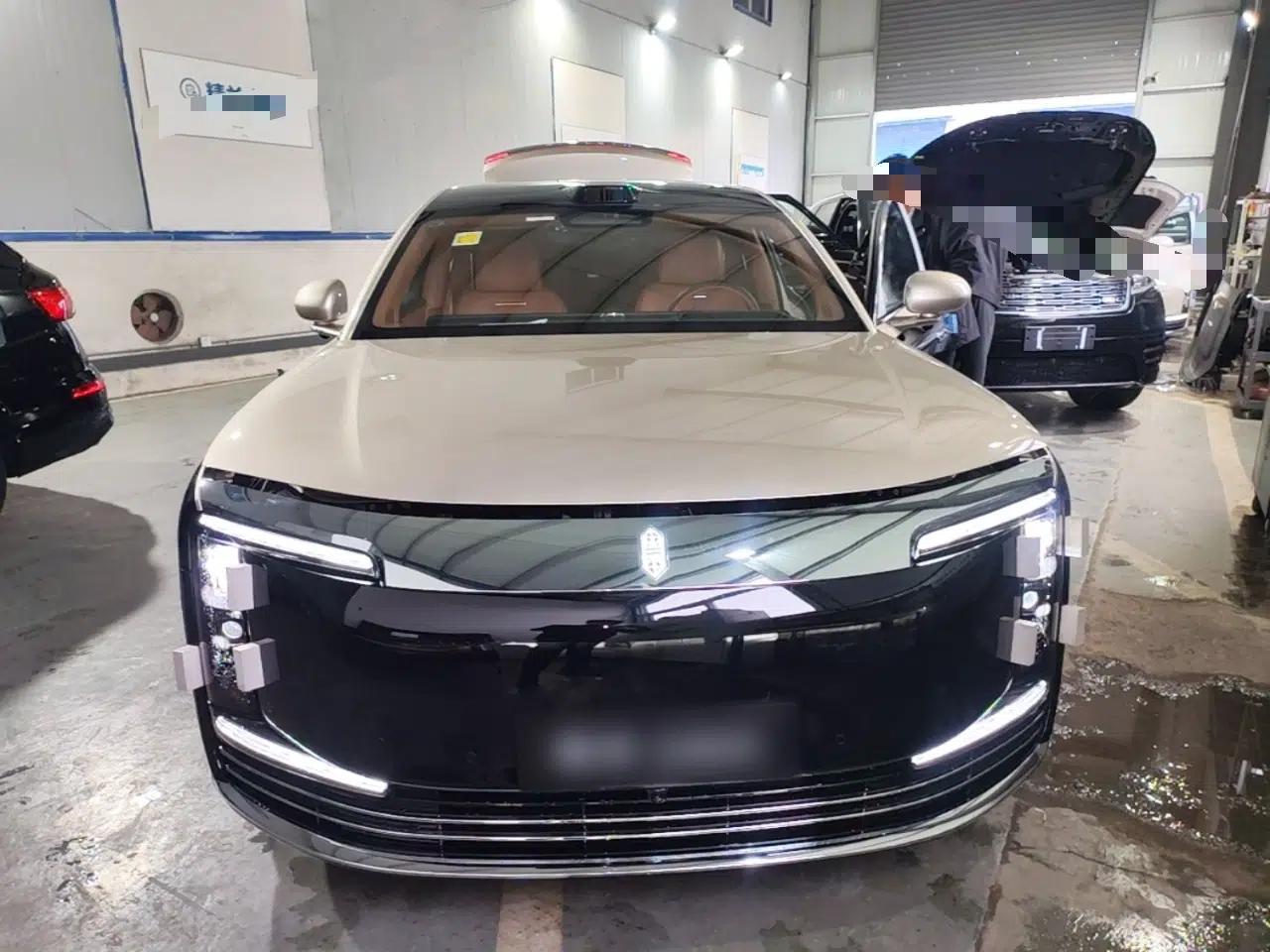 Hima S800 2025 Model, Range-Extended Starlight Executive Edition, 4 Seats — миниатюра 2