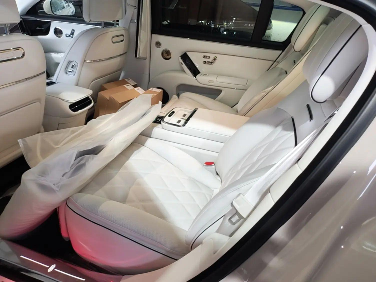 Hima S800 2025 Model, Range-Extended Starlight Executive Edition, 4 Seats — миниатюра 20