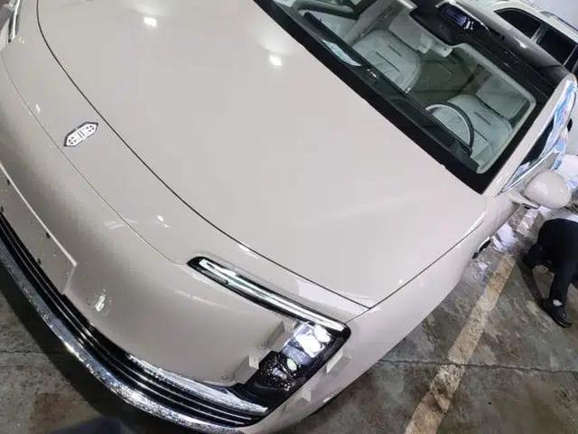 Hima S800 2025 Model, Range-Extended Starlight Executive Edition, 4 Seats