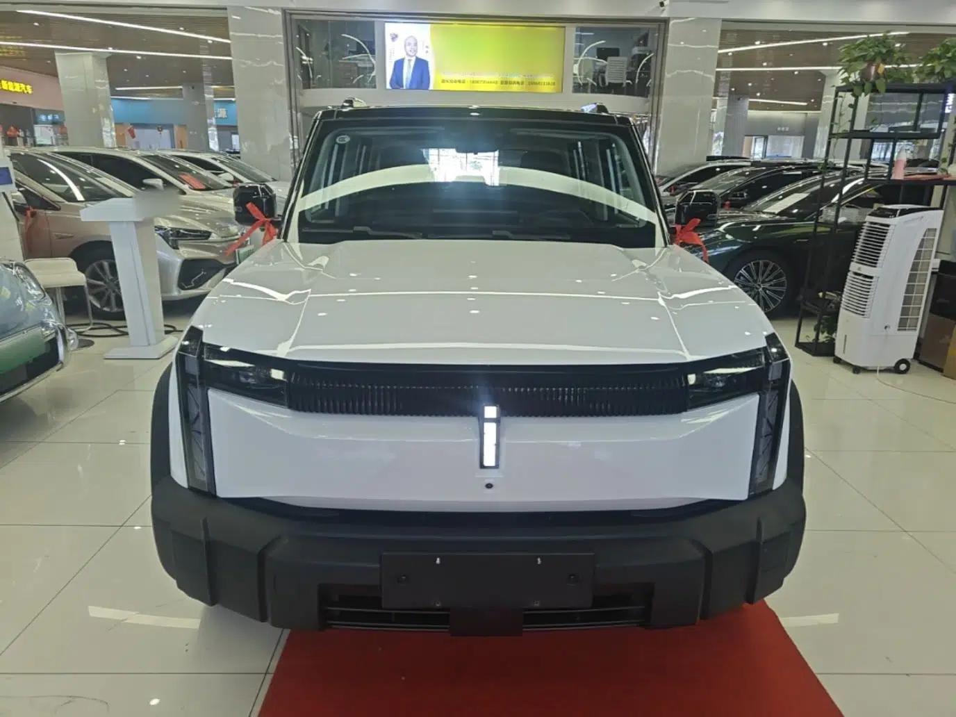 iCAR 03 2024 472km Four-Wheel Drive Long-Range Intelligent Advanced Version — миниатюра 2