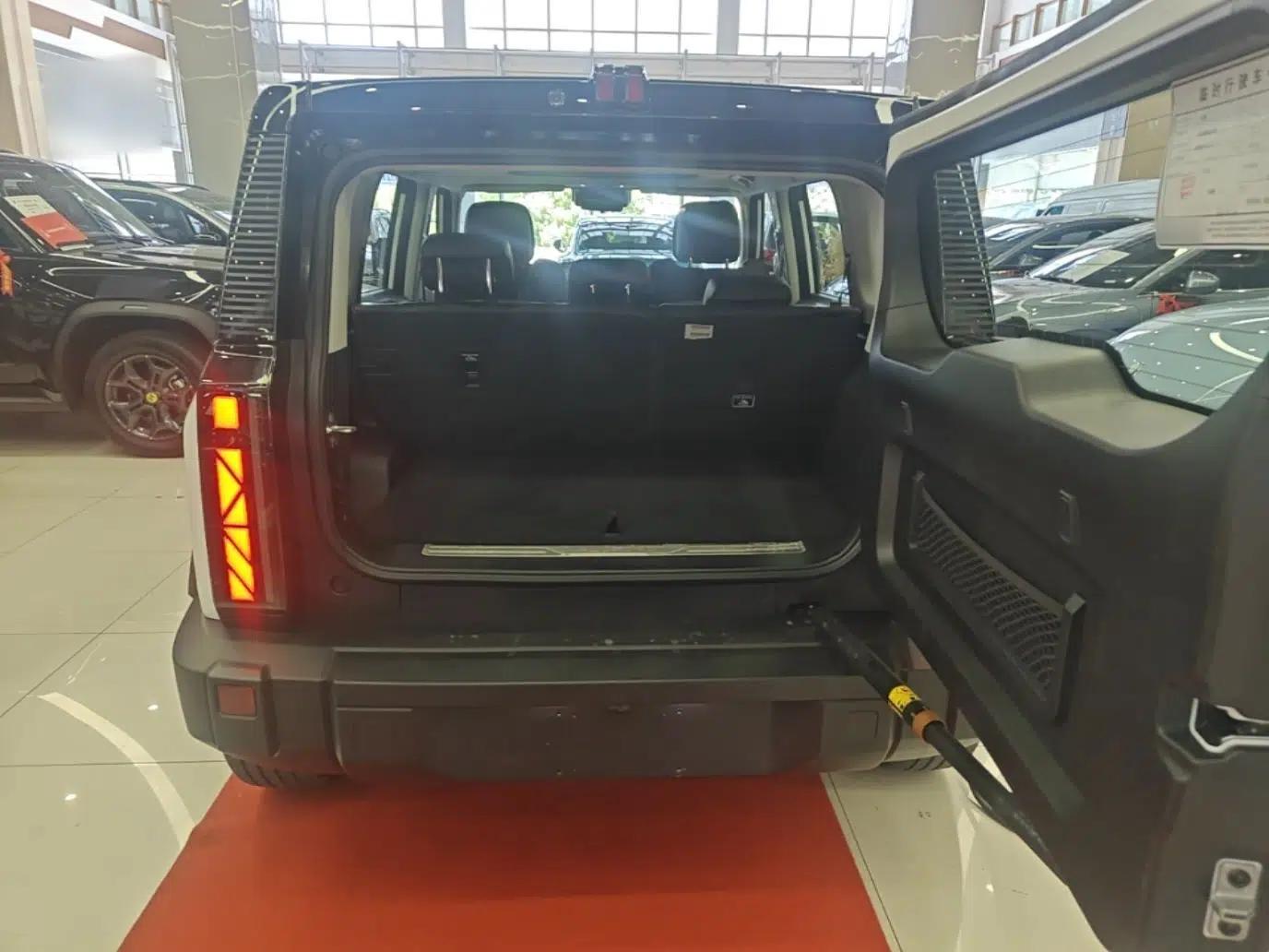 iCAR 03 2024 472km Four-Wheel Drive Long-Range Intelligent Advanced Version — миниатюра 22