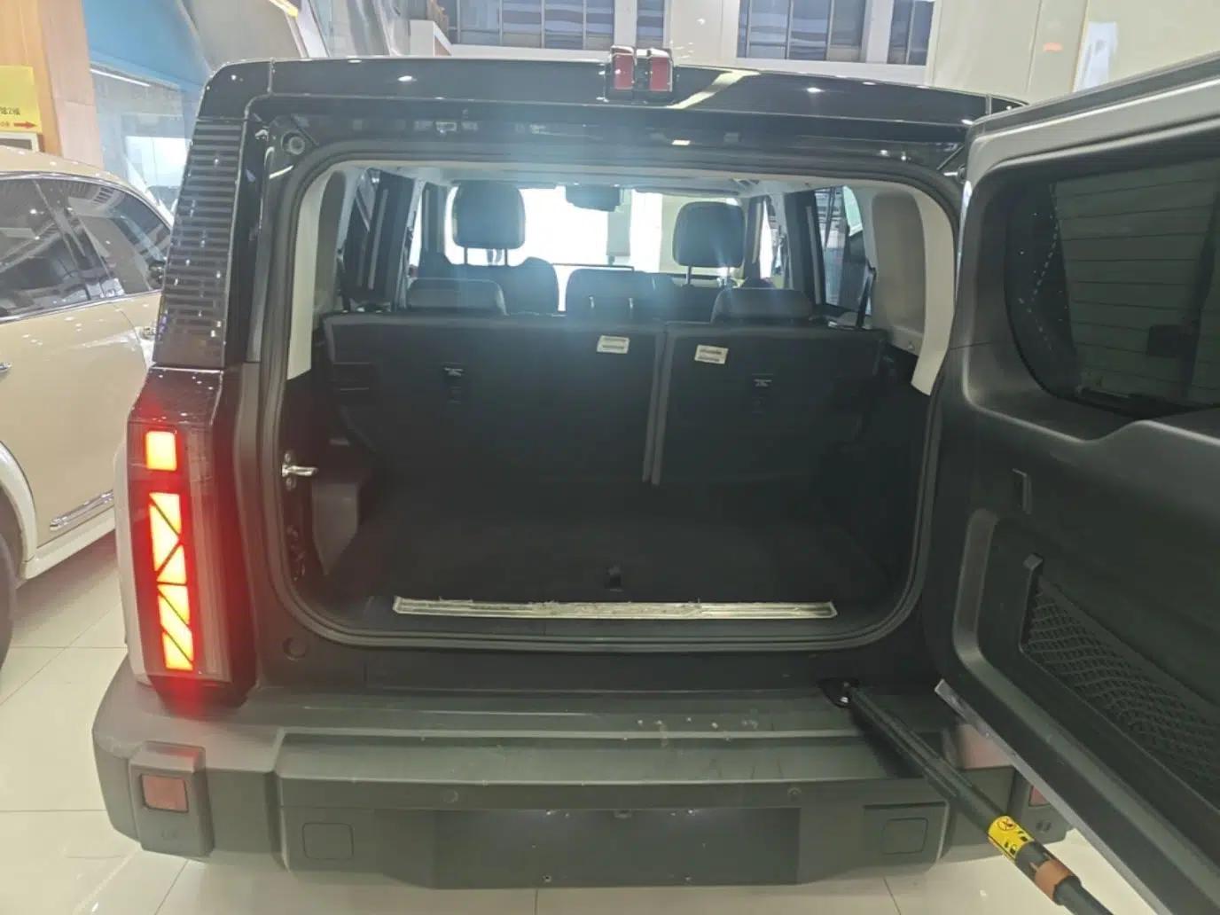 iCAR 03 2024 501km Four-wheel Drive Long-Range Advanced Version — миниатюра 22