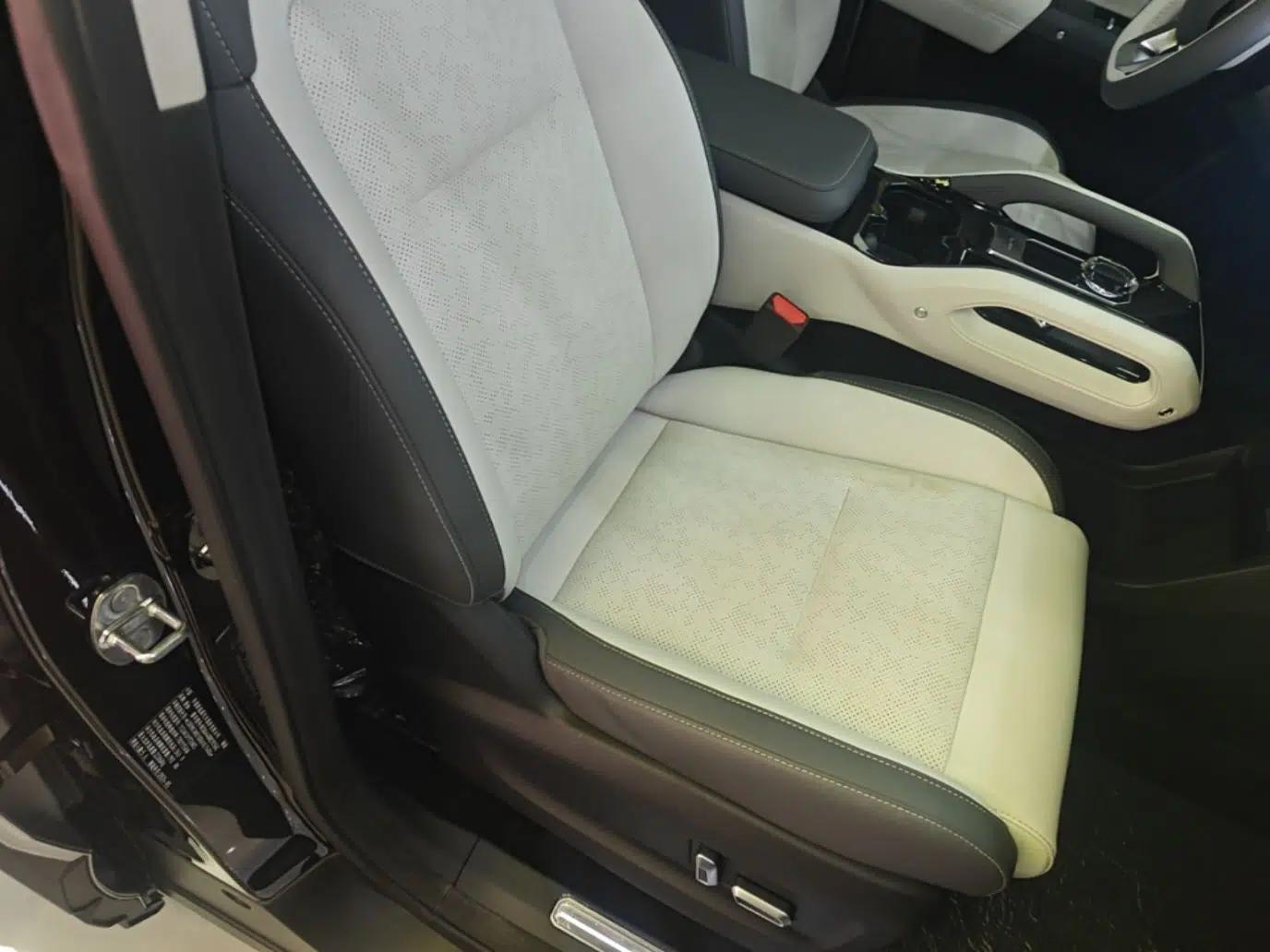 iCAR 03 2024 501km Four-wheel Drive Long-Range Advanced Version — миниатюра 23