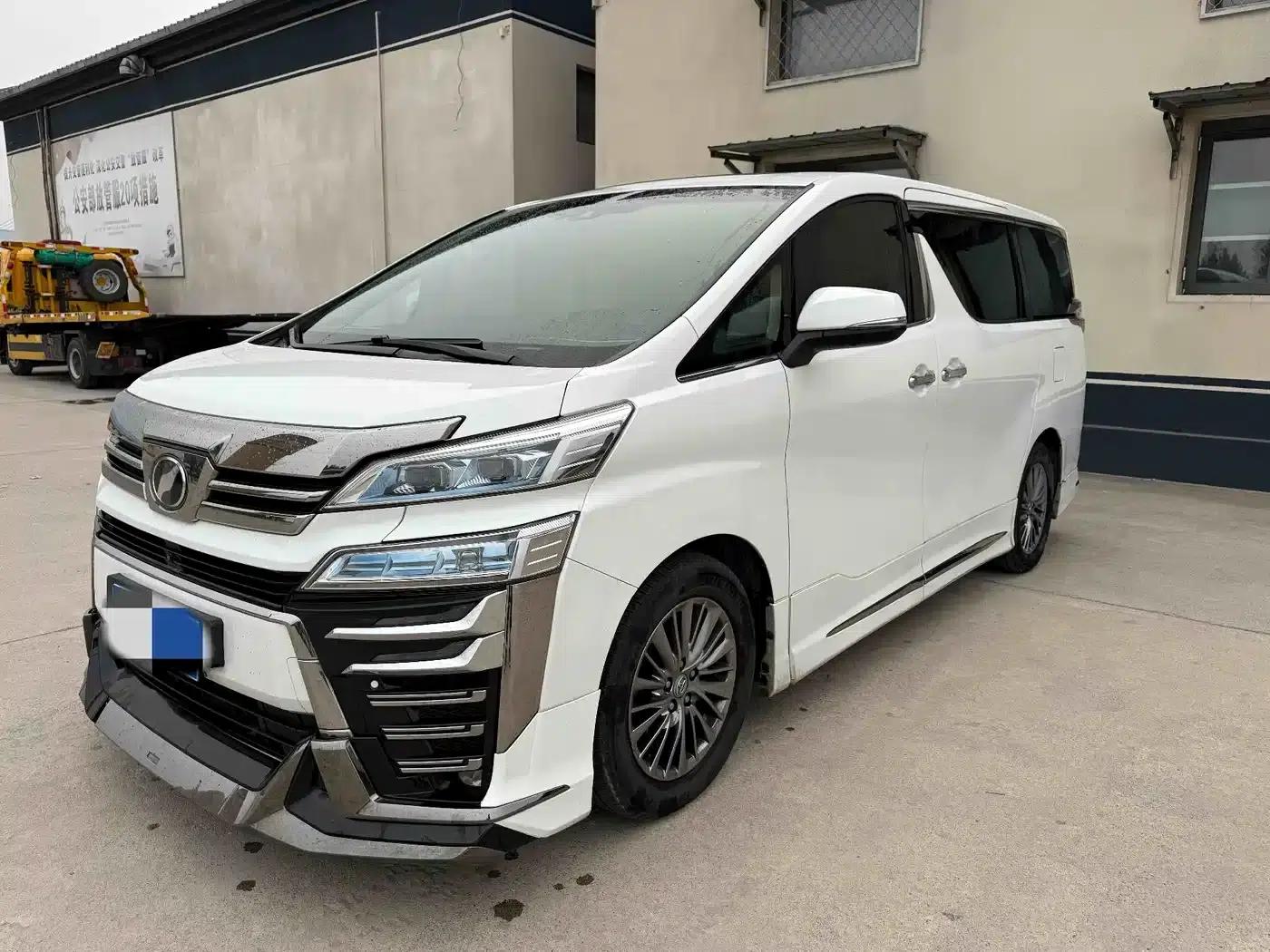 2019 Alphard Hybrid 2.5L HV Premium Edition — миниатюра 1