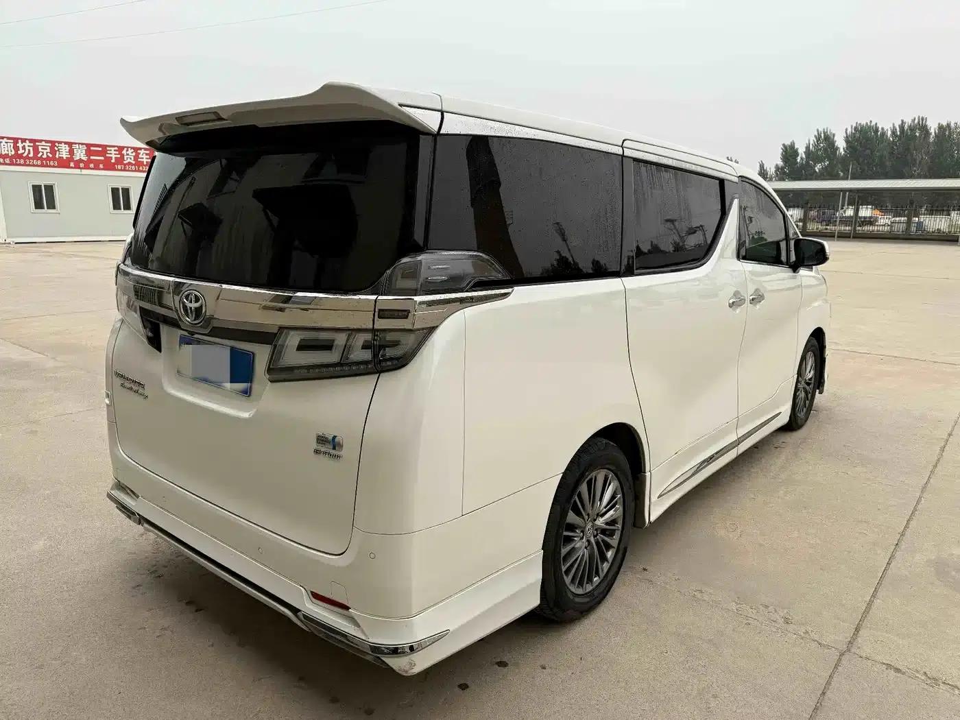 2019 Alphard Hybrid 2.5L HV Premium Edition — миниатюра 5