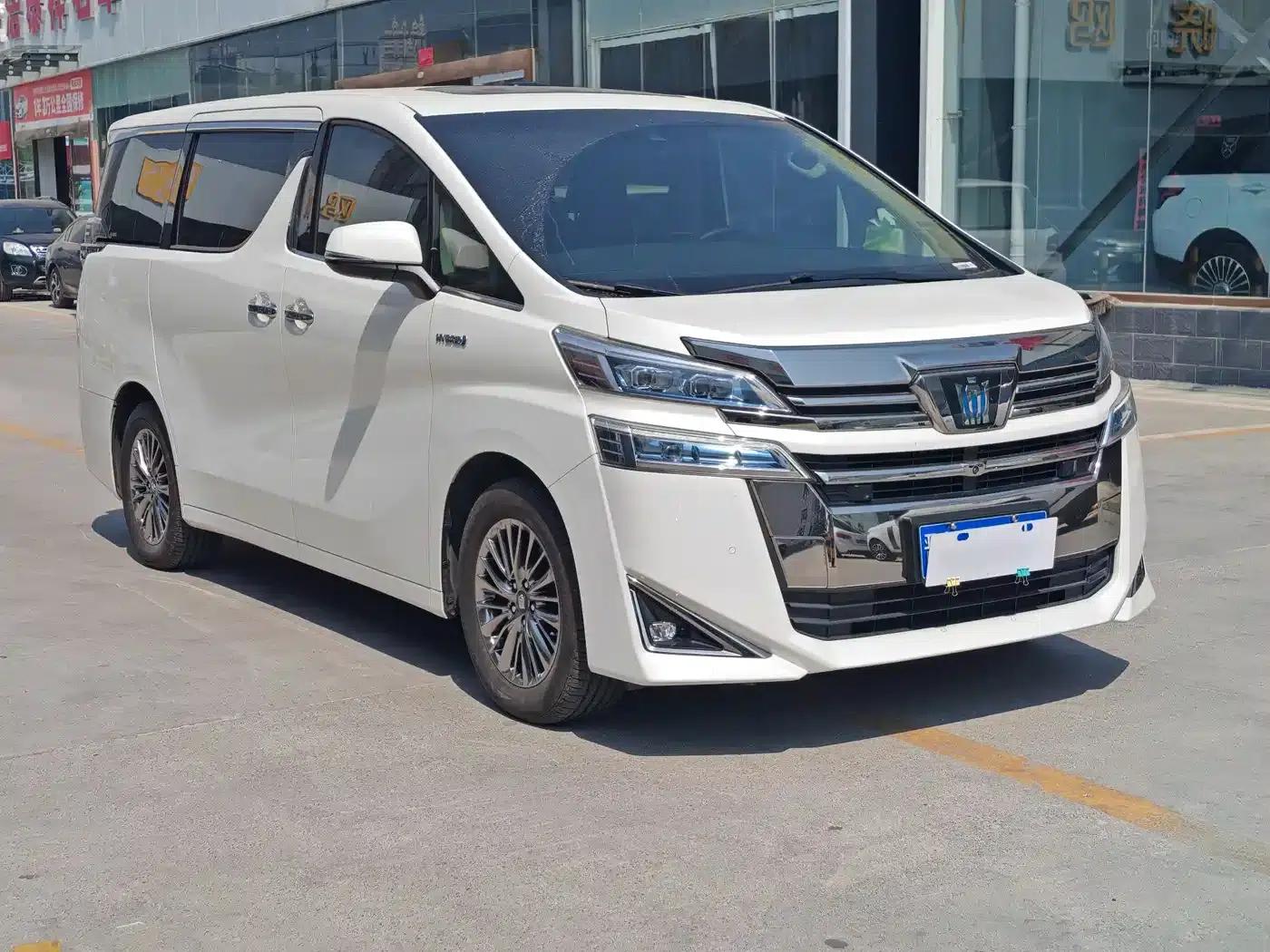 2021 Alphard Crown Hybrid 2.5L HV Luxury Edition — миниатюра 3