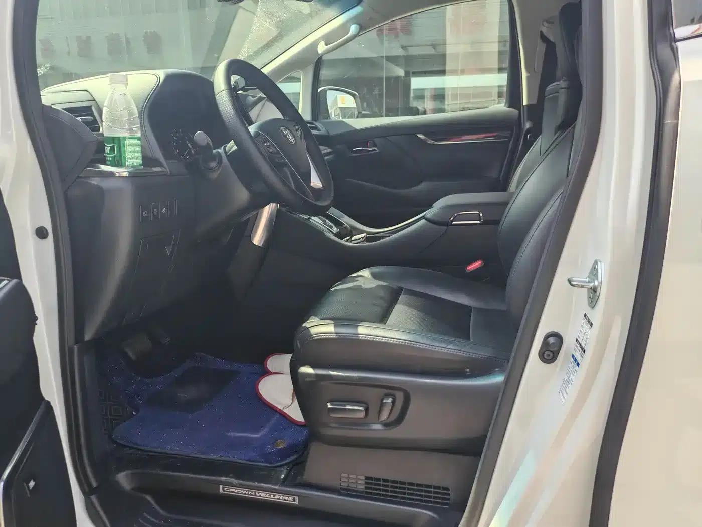 2021 Alphard Crown Hybrid 2.5L HV Luxury Edition — миниатюра 4