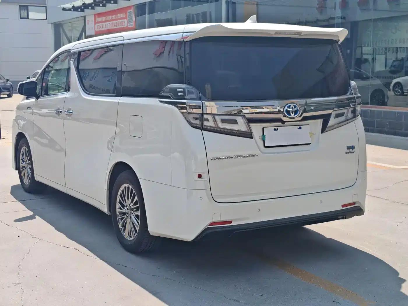 2021 Alphard Crown Hybrid 2.5L HV Luxury Edition — миниатюра 8