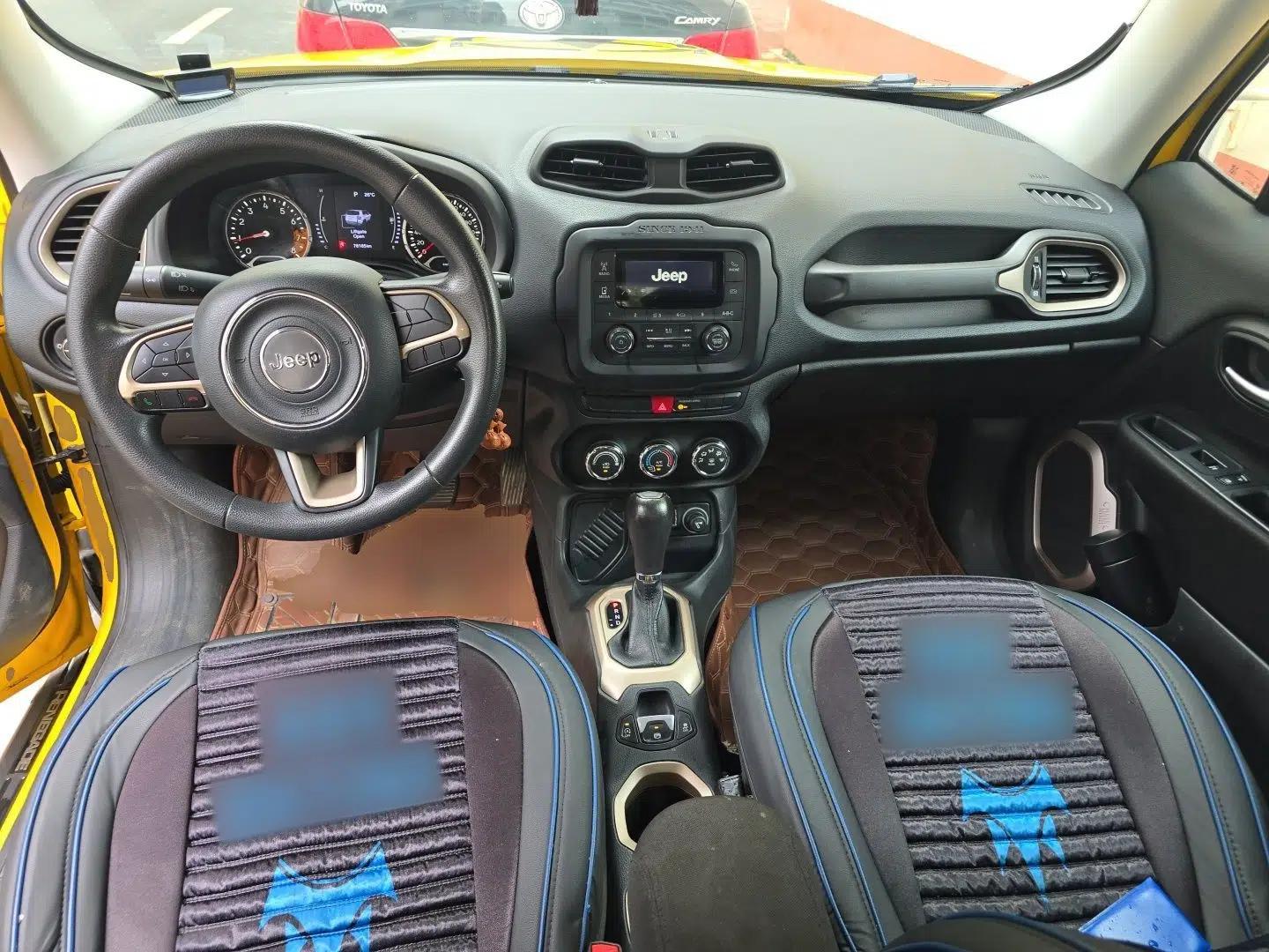 Jeep Renegade 2017 180T Automatic Kinetic Edition+ — миниатюра 10
