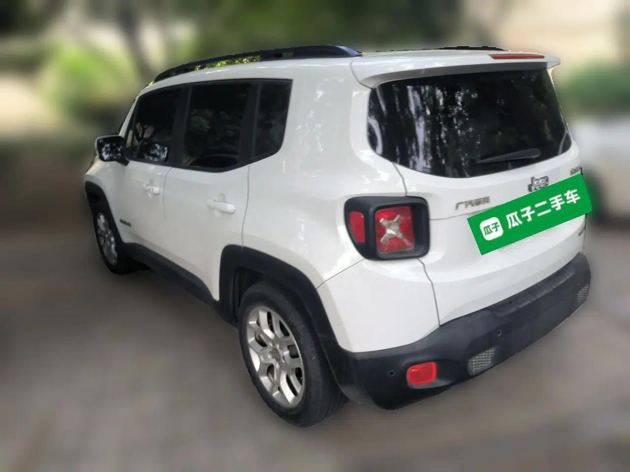 Jeep Renegade 2017 180T Automatic Jingneng Edition — миниатюра 4