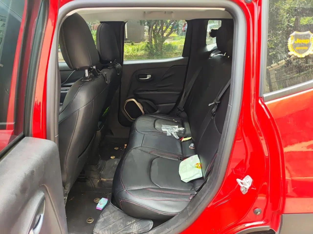 Jeep Renegade 2017 180T Automatic High-Energy Version — миниатюра 18