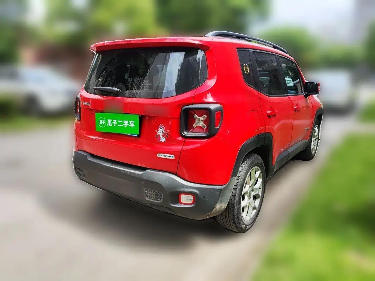 Jeep Renegade 2017 180T Automatic High-Energy Version — миниатюра 6