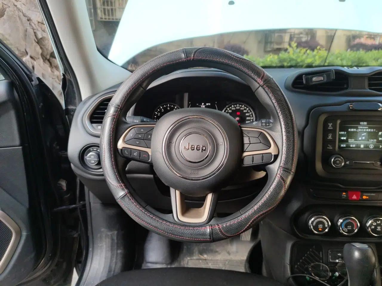 Jeep Renegade 2016 1.4T Automatic Jingneng Edition — миниатюра 11