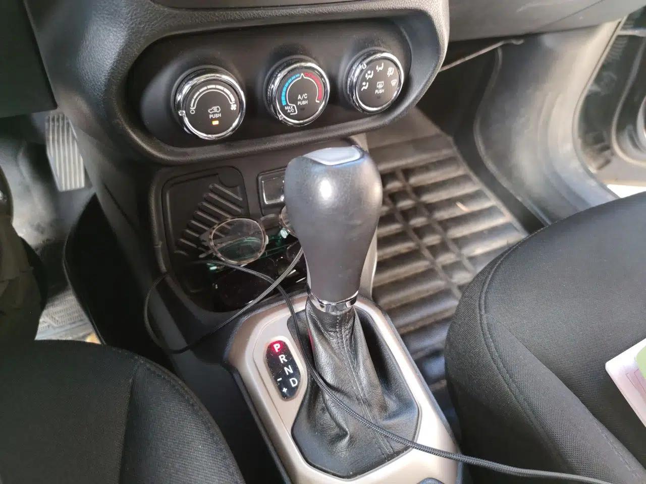 Jeep Renegade 2016 1.4T Automatic Jingneng Edition — миниатюра 15