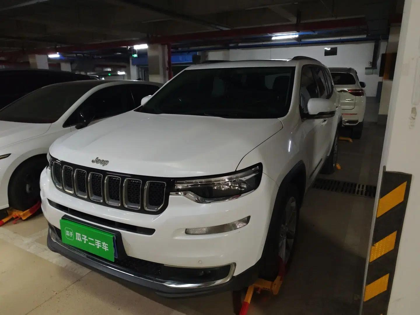 Jeep Grand Commander 2018 2.0T Two-Wheel Drive Enjoy Edition China V — миниатюра 1