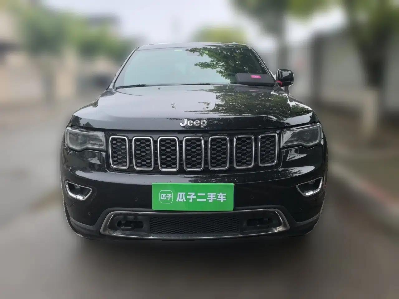 Jeep Grand Cherokee 2017 3.0L Elite Navigation Edition — миниатюра 2