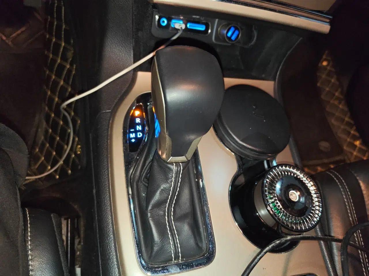 Jeep Grand Cherokee 2016 3.0L Comfort Navigation Edition — миниатюра 14