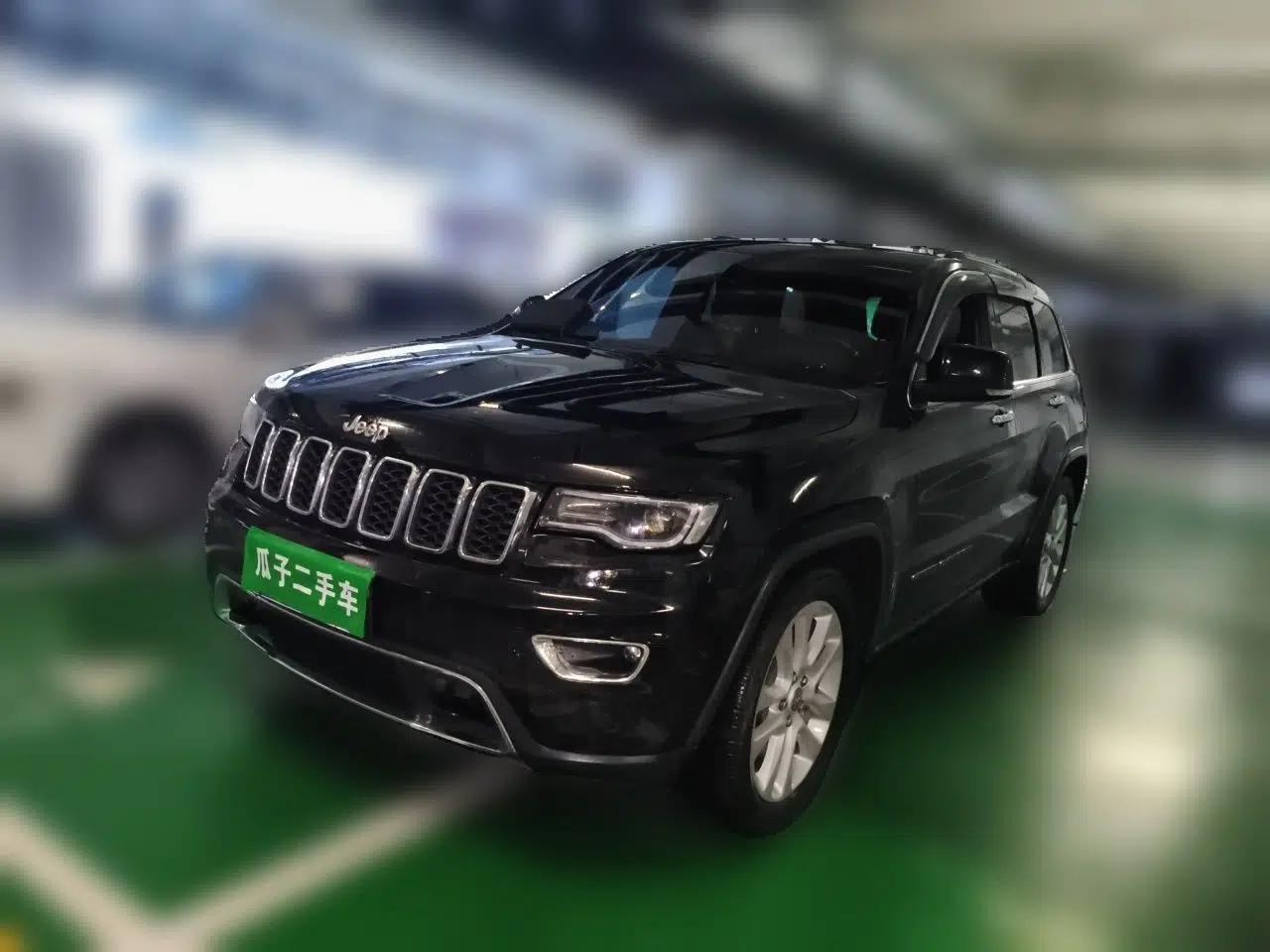 Jeep Grand Cherokee 2016 3.0L Elite Navigation Edition — миниатюра 1