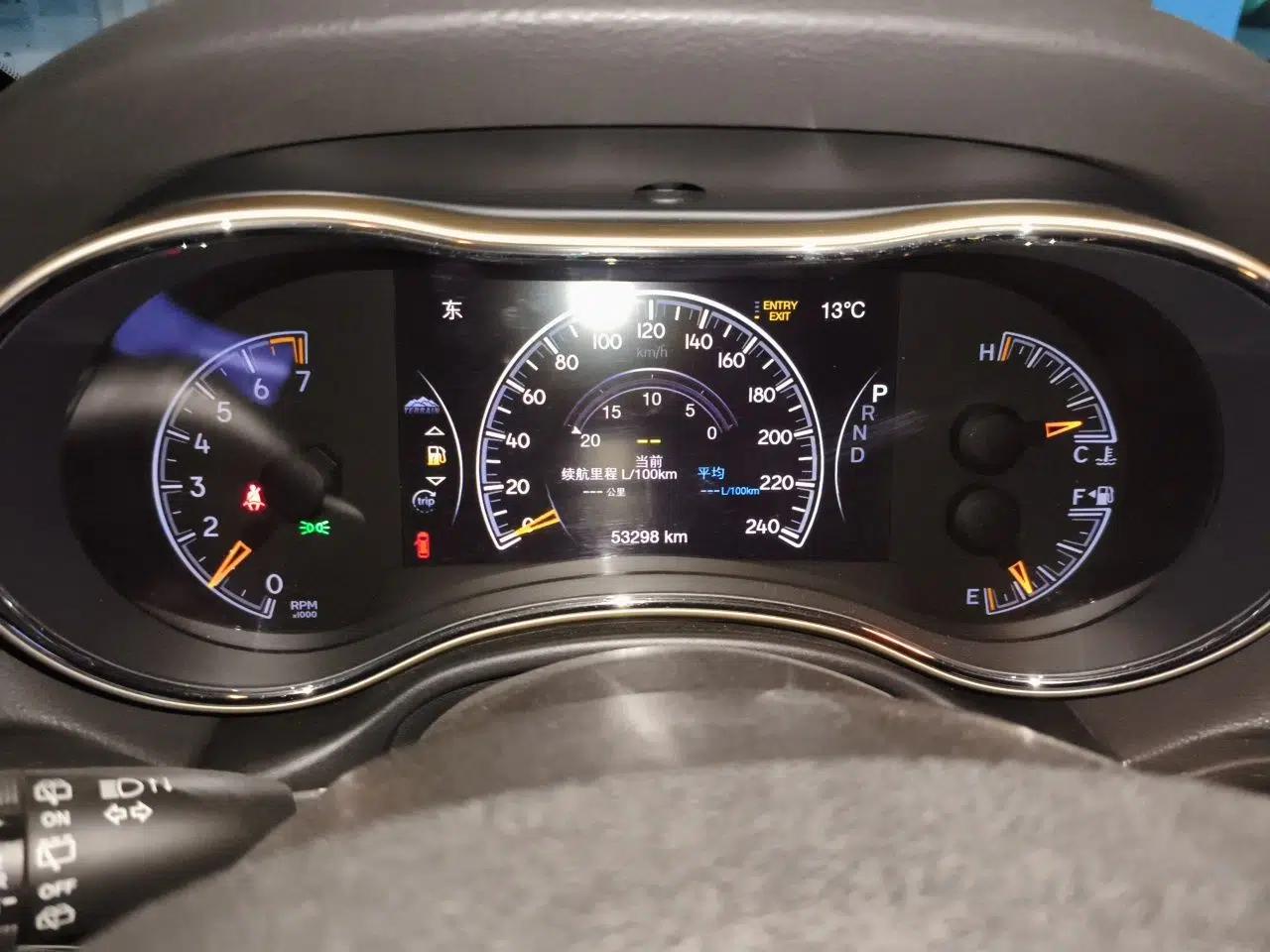 Jeep Grand Cherokee 2016 3.0L Elite Navigation Edition — миниатюра 12